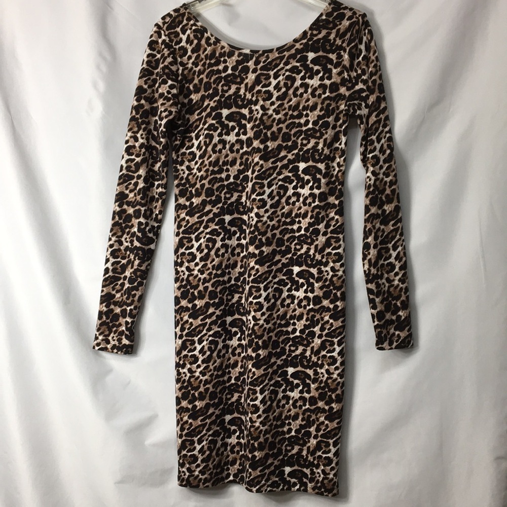 Xhileration Women’s Leopard Print Long-Sleeve Dress Size M Like-NEW Condition